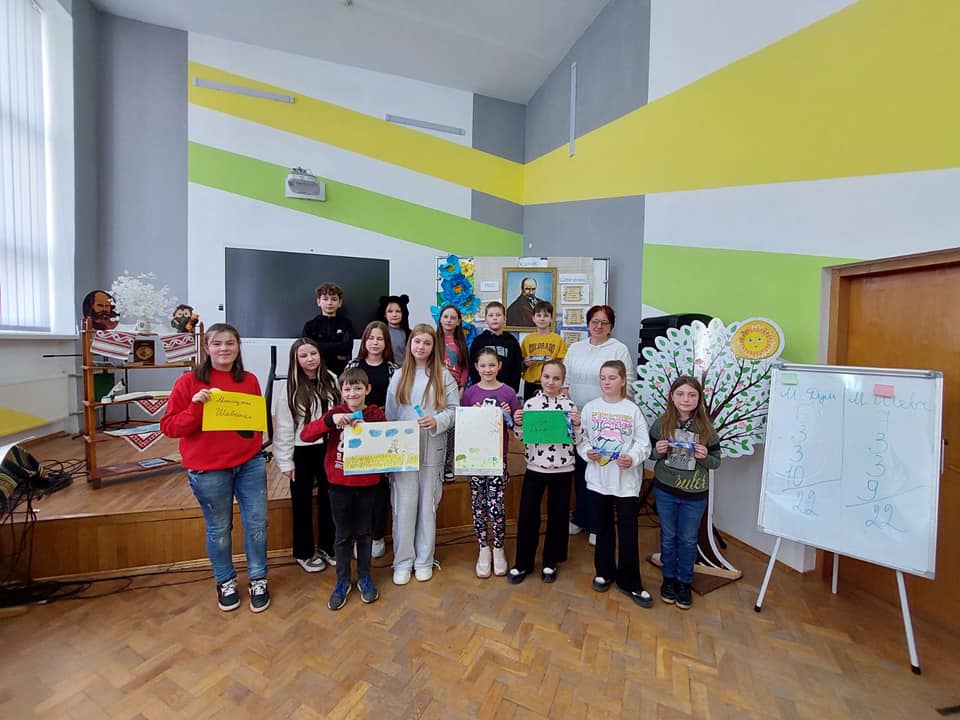 Конкурс «Шевченків світ в буянні фарбі» 1 489866887 1775801949818515 2661384567661843909 n