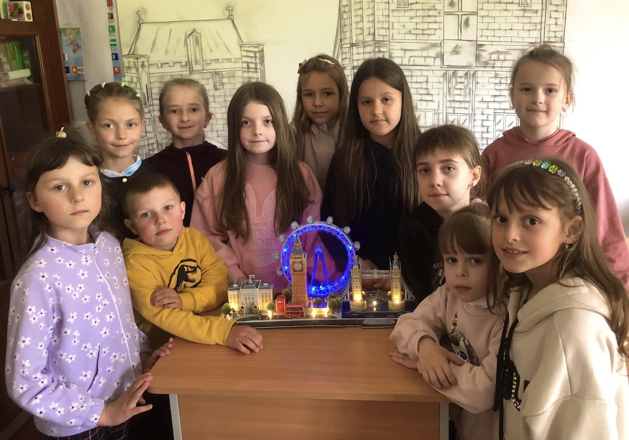 STEM-заняття гуртка «Англійська мова» за темою “Famous Landmarks of London” («Визначні памʼятки культури Лондона»). 1 512625666 4153075378296789 2362405862845154013 n