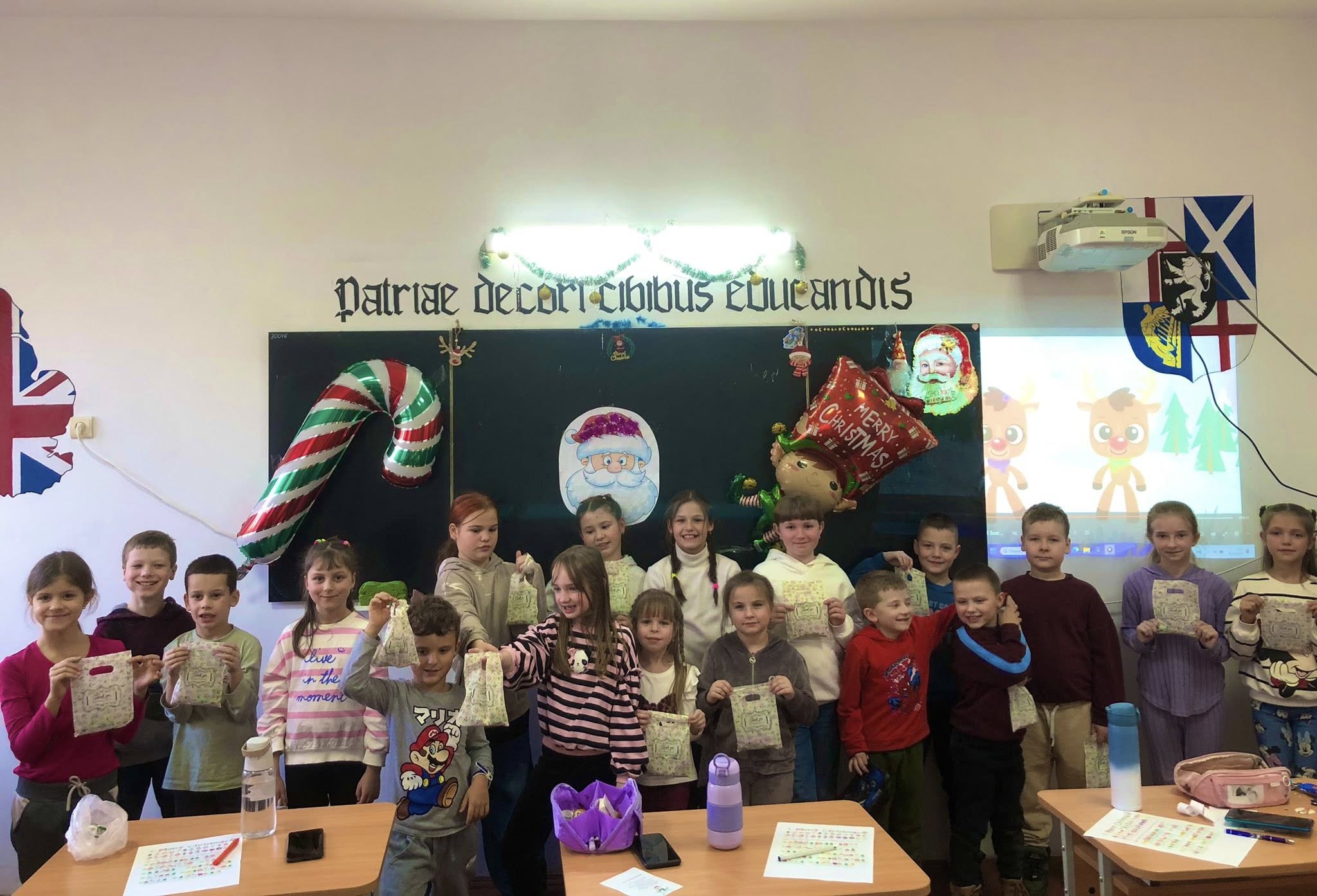 Пізнавальна година «Різдво та Новий рік в англомовних країнах» 1 600212560 4329641040640221 644650079707708462 n